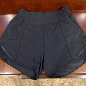 Lululemon Hotty Hot high rise shorts. Black size 4